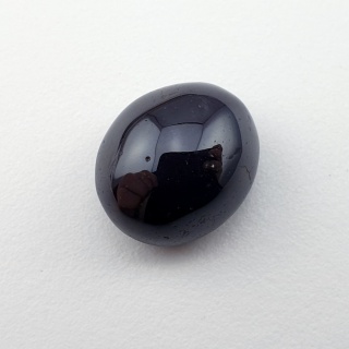 Granat gwiaździsty kaboszon 13x12 mm nr 175