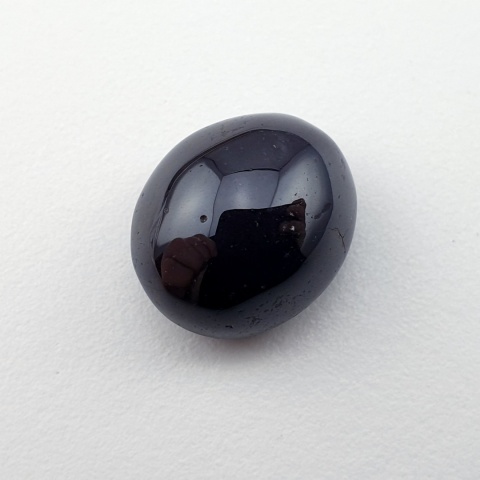 Granat gwiaździsty kaboszon 13x12 mm nr 175