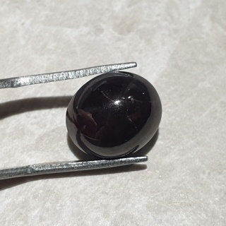 Granat gwiaździsty kaboszon 13x12 mm nr 279