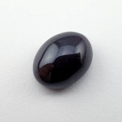 Star garnet cabochon 14x10 mm no 211