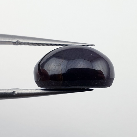 Star garnet cabochon 14x10 mm no 211