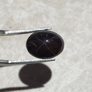 Granat gwiaździsty kaboszon 14x11 mm nr 141