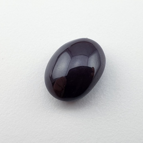 Granat gwiaździsty kaboszon 14x11 mm nr 179