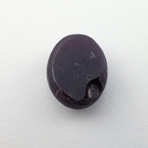 Granat gwiaździsty kaboszon 14x11 mm nr 182