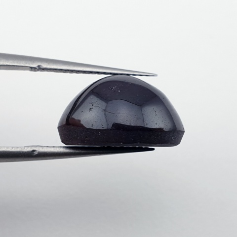 Granat gwiaździsty kaboszon 14x11 mm nr 184