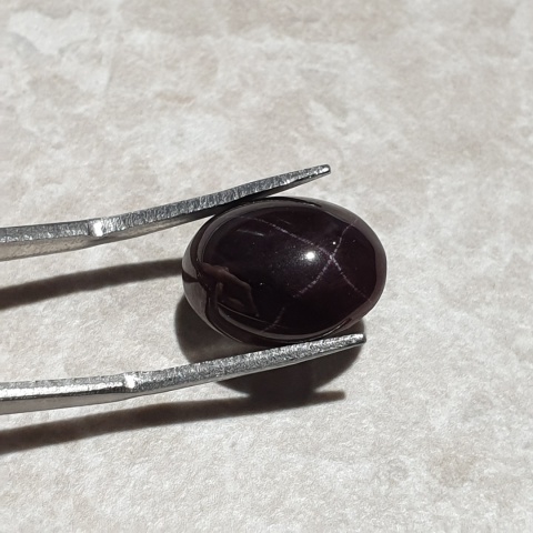Star garnet cabochon 14x11 mm no 189