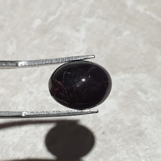 Granat gwiaździsty kaboszon 14x11 mm nr 203