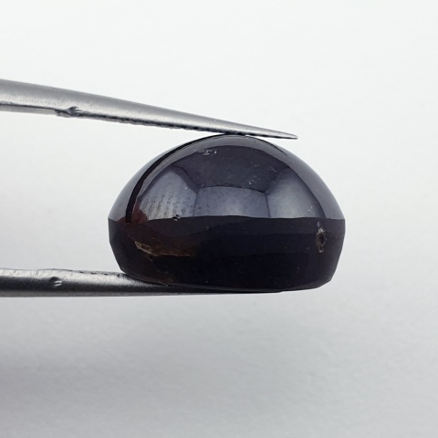 Star garnet cabochon 14x11 mm no 221