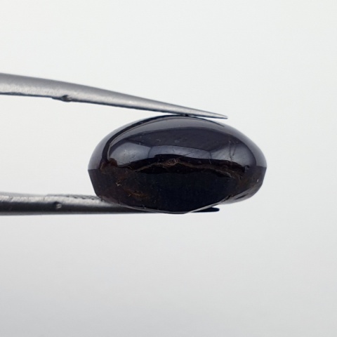 Star garnet cabochon 14x11 mm no 228