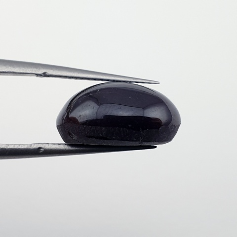 Star garnet cabochon 14x11 mm no 233