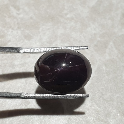 Star garnet cabochon 14x11 mm no 234