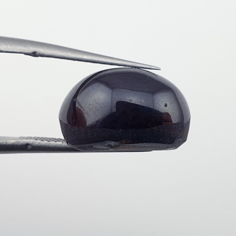 Star garnet cabochon 14x11 mm no 234