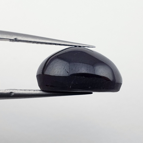 Star garnet cabochon 14x11 mm no 249