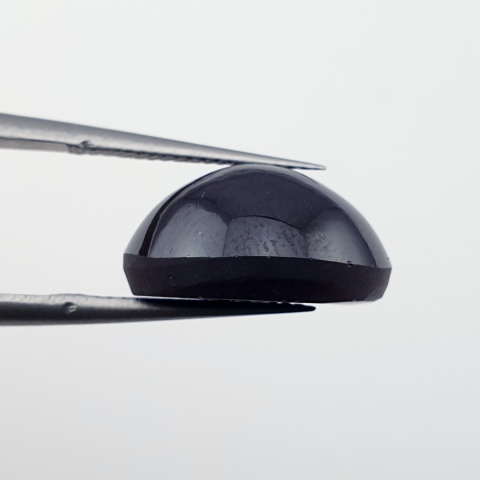 Star garnet cabochon 14x12 mm no 135