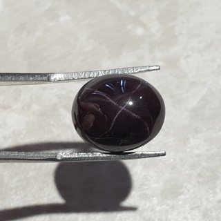 Granat gwiaździsty kaboszon 14x12 mm nr 165