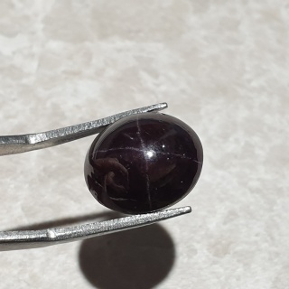 Granat gwiaździsty kaboszon 14x12 mm nr 218