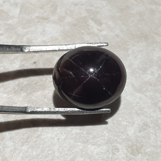 Granat gwiaździsty kaboszon 14x12 mm nr 232