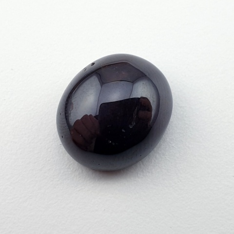 Star garnet cabochon 14x12 mm no 246