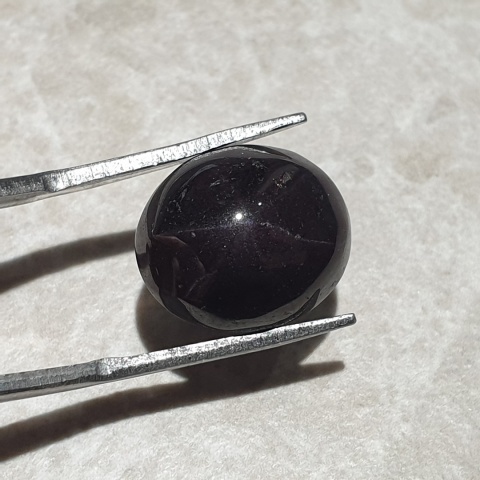 Star garnet cabochon 14x12 mm no 266