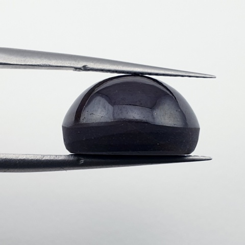 Granat gwiaździsty kaboszon 14x13 mm nr 289