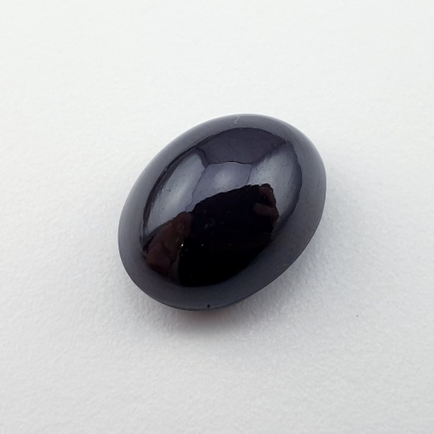 Star garnet cabochon 15x11 mm no 193