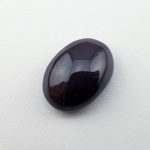 Star garnet cabochon 15x11 mm no 236