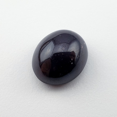 Star garnet cabochon 15x12 mm no 144