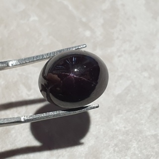 Granat gwiaździsty kaboszon 15x12 mm nr 149