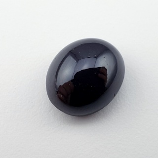 Granat gwiaździsty kaboszon 15x12 mm nr 153