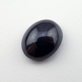 Granat gwiaździsty kaboszon 15x12 mm nr 251