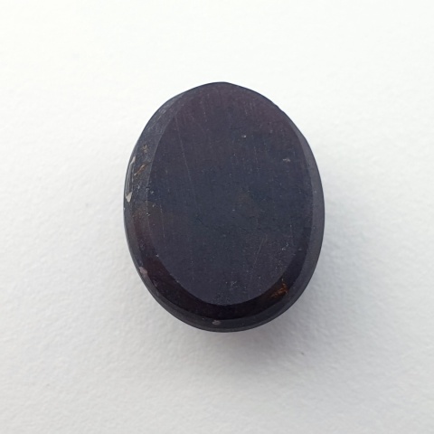 Granat gwiaździsty kaboszon 15x12 mm nr 251