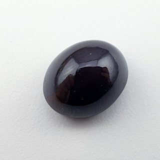 Granat gwiaździsty kaboszon 15x12 mm nr 287