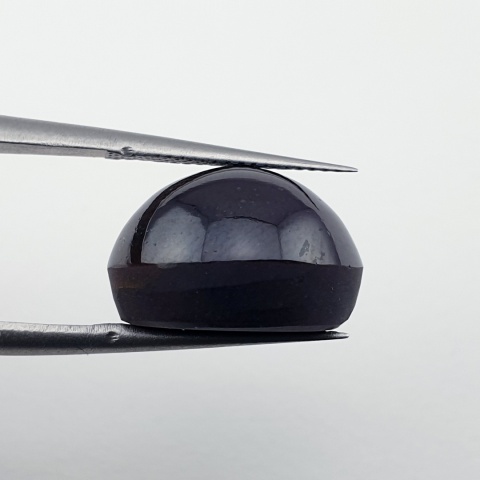 Granat gwiaździsty kaboszon 15x12 mm nr 287