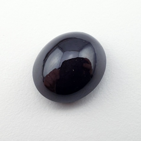 Star garnet cabochon 15x13 mm no 181