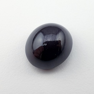 Granat gwiaździsty kaboszon 15x13 mm nr 198