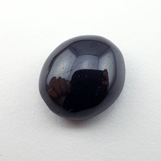 Granat gwiaździsty kaboszon 15x13 mm nr 201