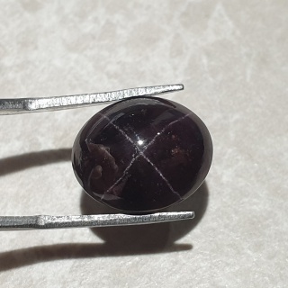 Granat gwiaździsty kaboszon 15x13 mm nr 261