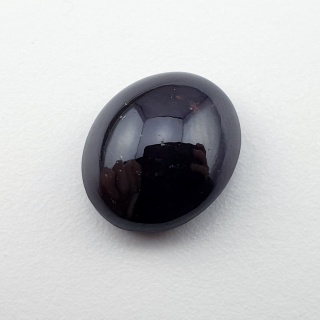 Granat gwiaździsty kaboszon 15x13 mm nr 261