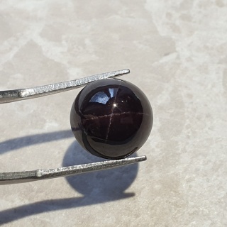 Granat gwiaździsty kaboszon fi 12 mm nr 130