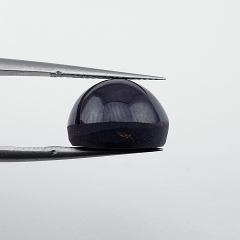 Star garnet cabochon fi 12 mm no 130