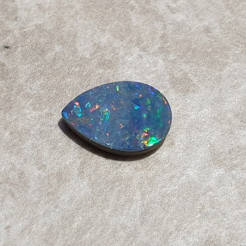 Opal australijski doublet 10x7 mm nr 116