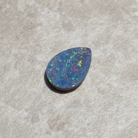 Opal australijski doublet 10x7 mm nr 118