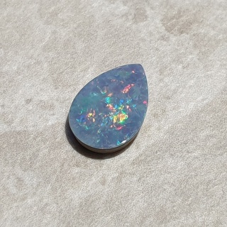 Opal australijski doublet 10x7 mm nr 120