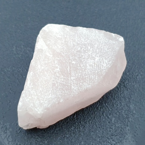 Rose Quartz Nugget with Hole 29x25 mm no 112