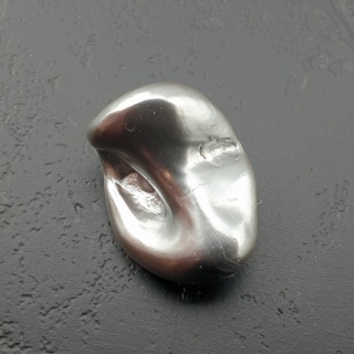 Seashell bryłka z dziurką 16x13 mm nr 222