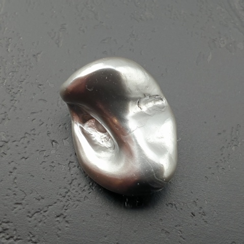 Seashell bryłka z dziurką 16x13 mm nr 222