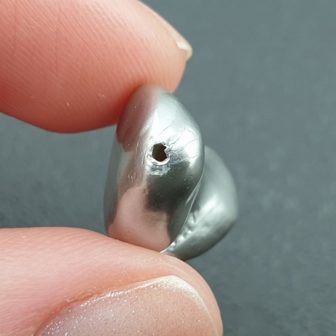 Seashell bryłka z dziurką 16x13 mm nr 222