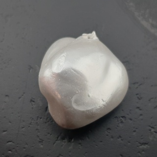 Seashell bryłka z dziurką 17x16 mm nr 101