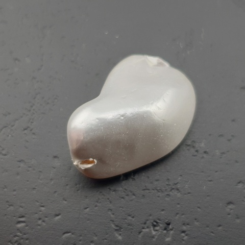 Seashell bryłka z dziurką 18x11 mm nr 100