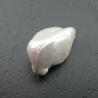 Seashell bryłka z dziurką 18x11 mm nr 102